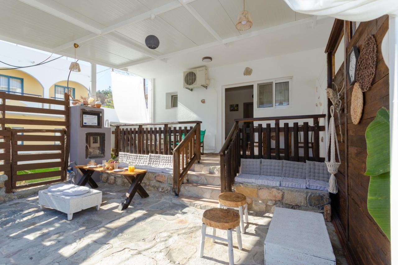 Christos Studios And Family Apartments Stegna Exterior foto